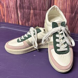 NWT Gola Sneakers - Size 7/38